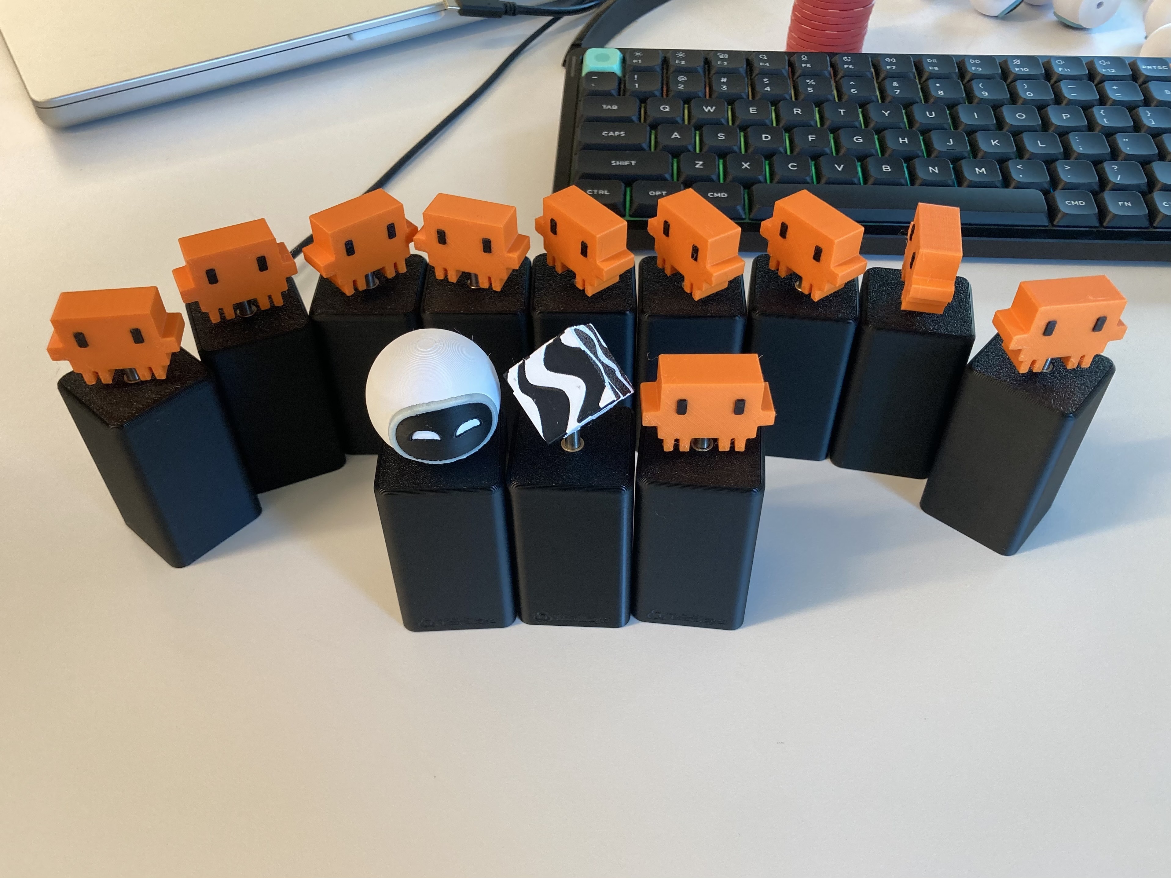 USB Clawds + friends
